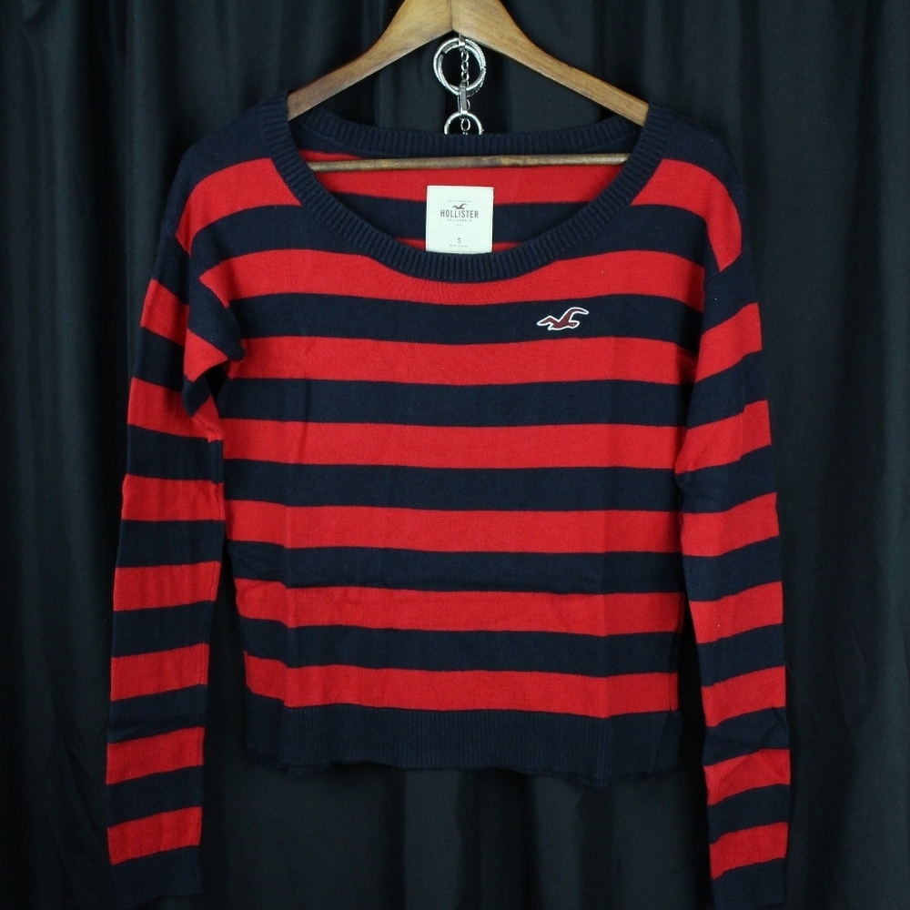 Hollister Long Sleeve Sweater